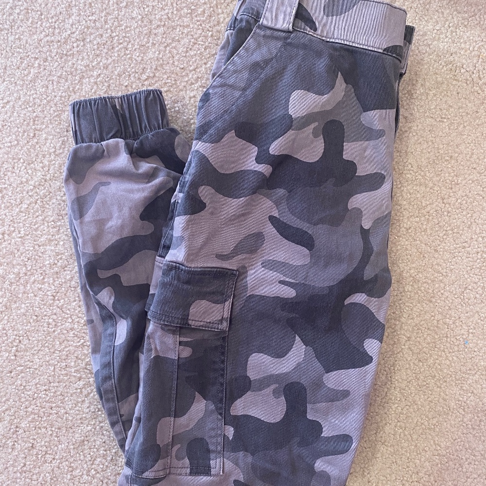 Hollister cargo pants